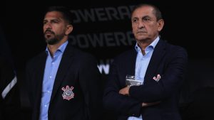 Foto: Ettore Chiereguini/AGIF - Ramón e Emiliano Díaz optaram por um time misto.