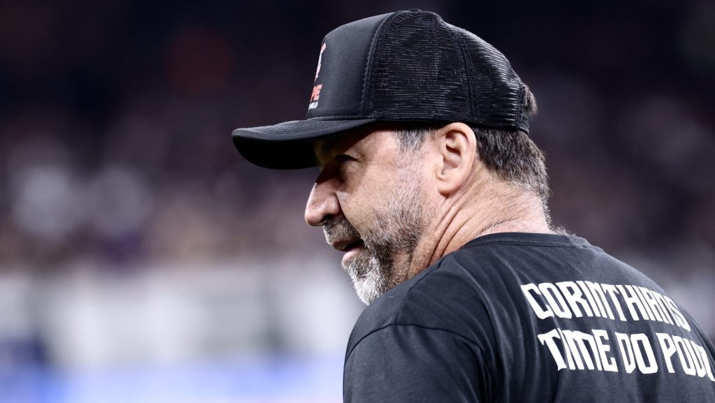 Foto: Marcello Zambrana/AGIF - Augusto Melo quer a renovação de destaque do Corinthians no Paulistão