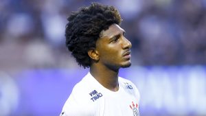 Foto: Marco Miatelo/AGIF - Talles Magno não está feliz.