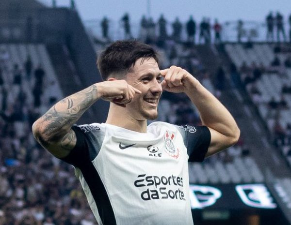 Foto: Agência Corinthians - Rodrigo Garro deve jogar apenas em maio.