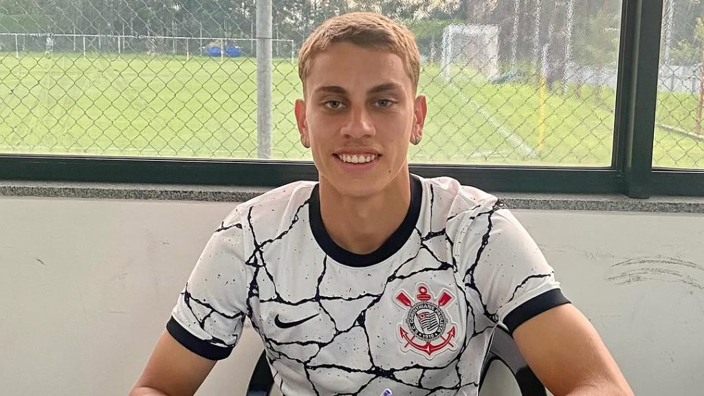 Zagueiro brilhou na Copinha - Foto: Instagram/Caio Garcez.