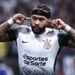 Memphis foi o autor do gol que garantiu a vitória do Corinthians contra o Palmeiras em Itaquera. Foto: Reprodução.