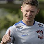 Marlone não deixa saudades no Corinthians - Foto: Daniel Vorley/AGIF.
