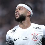 Depay pede reforços - Foto: Marcello Zambrana/AGIF.