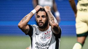 Foto: Leonardo Lima/AGIF - Corinthians tem drama confirmado no Equador.