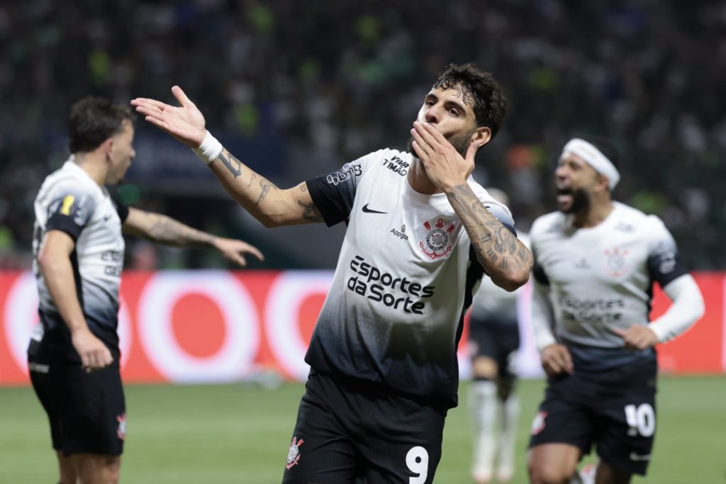 Corinthians quer iniciar com vitória - Foto: Marcello Zambrana/AGIF