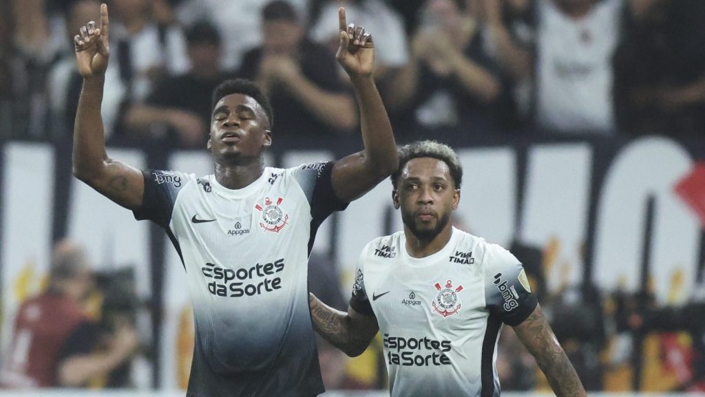 Alvinegro venceu por 2 a 0 - Foto: Alexandre Schneider/Getty Images.