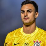 Matheus Donelli foi reprovado pela torcida do Corinthians - Foto: Thiago Ribeiro/AGIF.