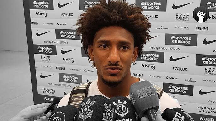 Talles Magno em entrevista pós jogo. Foto: Reprodução.