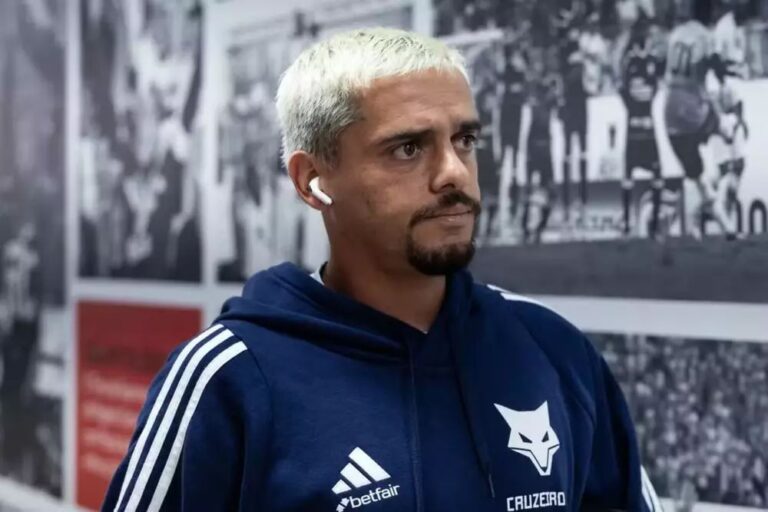Fagner defende as cores do Cruzeiro em 2025. fOTO: Reprodução