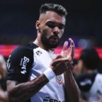 Raniele provoca Palmeiras em comemoração. Foto: Ettore Chiereguine/ AGIF