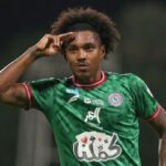 Vitinho em ação na Arabia Saudita. Foto: Reprodução.