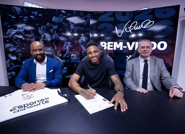 Vitinho é anunciado pelo Corinthians. Foto: Rodrigo Coca