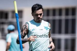 Fagner ganha data para retornar ao Corinthians. Foto: Gustavo Aleixo/ Cruzeiro