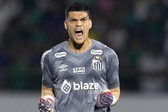 Gabriel Brazão, goleiro do Santos. Foto: Diogo Reis/ AGIF