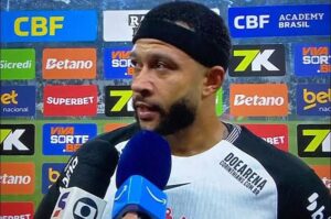 Memphis em entrevista pós jogo. Foto: Reprodução/ TV Globo.