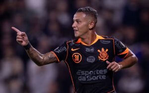 Kayke brilha e Corinthians vence em estreia de Libertadores. Foto: Rodrigo Coca